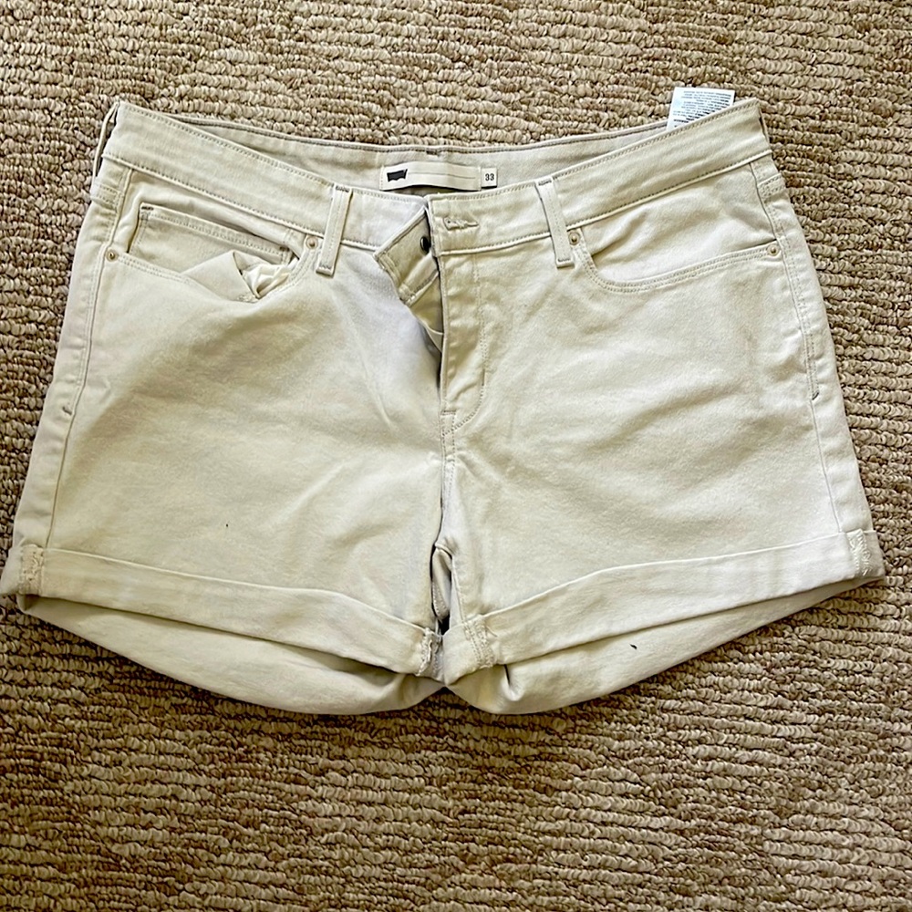 Levi shorts